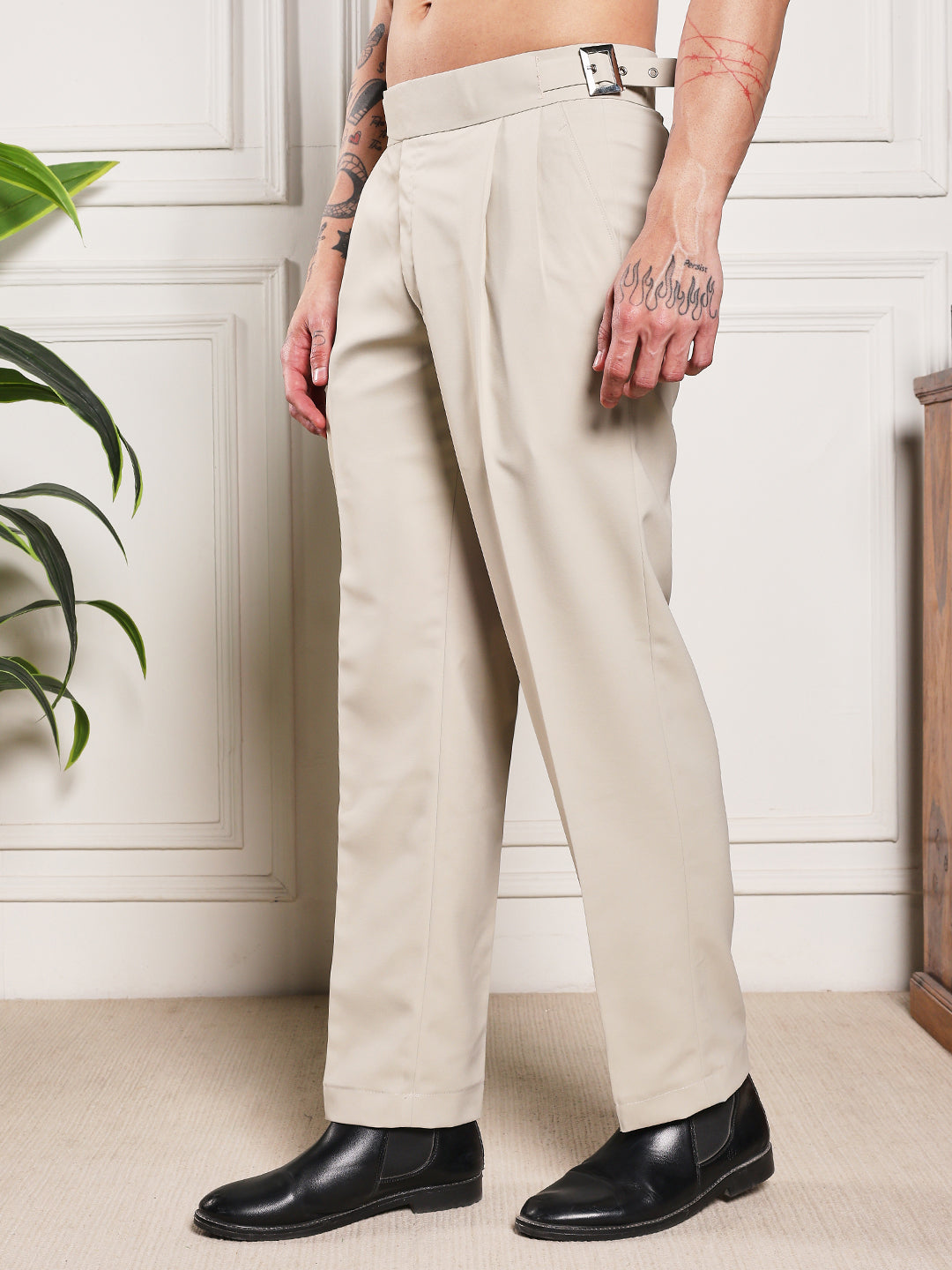 Loose Fit Classic Buckle Cream Beige Gurkha Pants