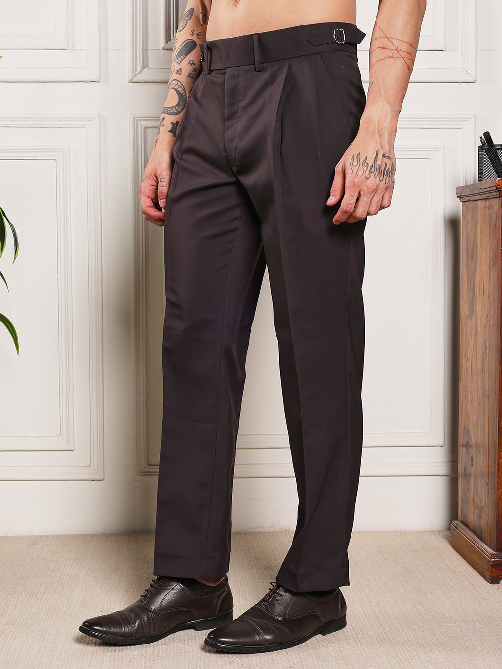 Loose Fit Signature Buckle Classic Mergenta Gurkha Pants