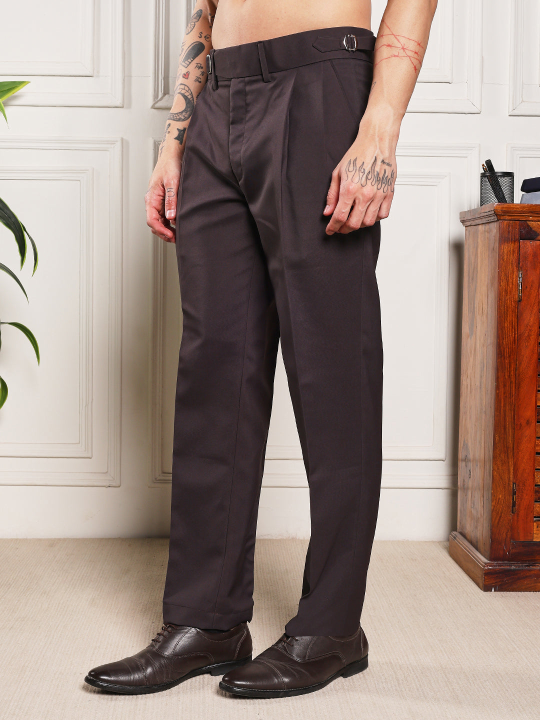 Loose Fit Single Buckle Classic Mergenta Gurkha Pants