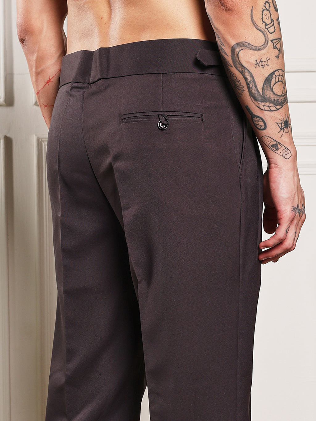 Loose Fit Single Buckle Classic Mergenta Gurkha Pants