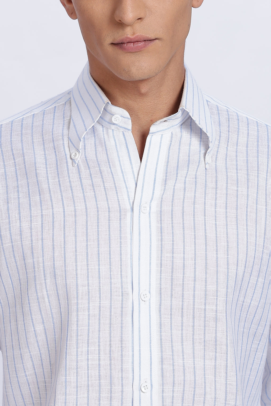 Old Money Classic Linen Shirt - Light Blue Vertical Stripe